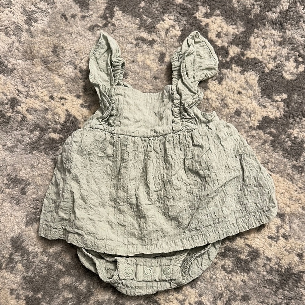 5 dresses for baby.